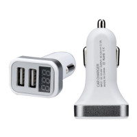 Автомобильное зарядное устройство в прикуриватель с вольтметром, 12В/24В, красное Автомобильное зарядное устройство в прикуриватель с вольтметром, 12В/24В, красное